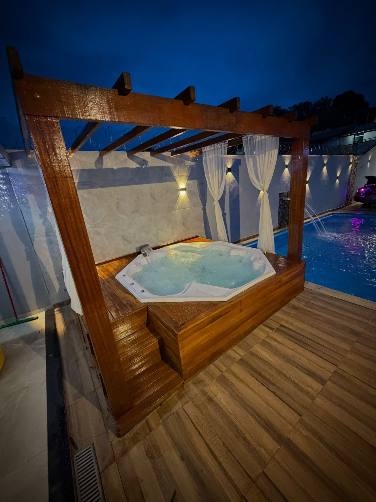 6º Casa mobiliada C/Piscina+Civic ou 250.000,00+Civic
