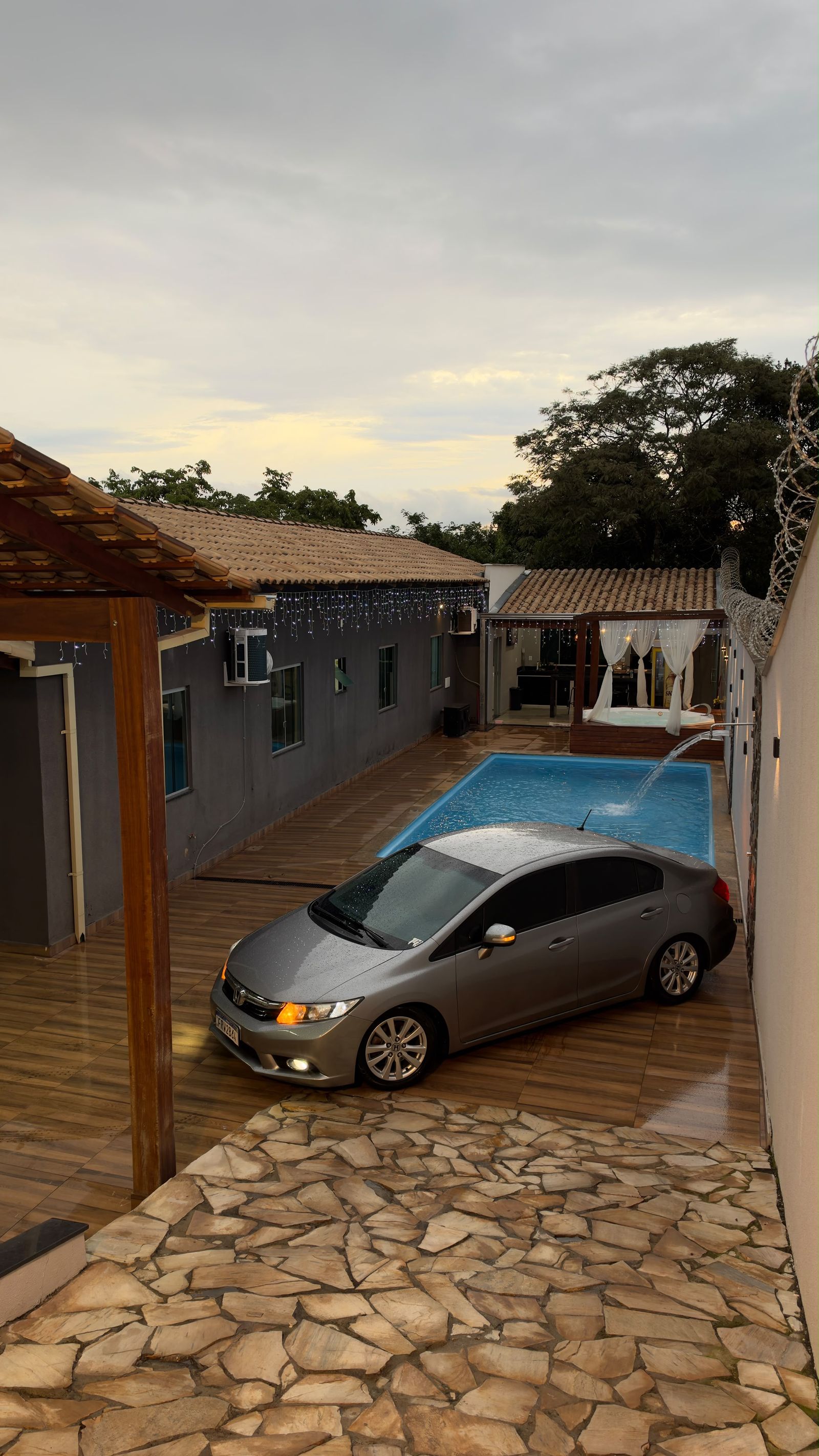 6º Casa mobiliada C/Piscina+Civic ou 250.000,00+Civic